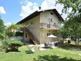 Apartment Puljane Außenaufnahme 6