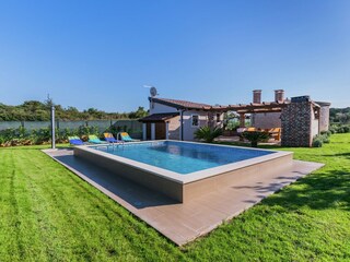 Maison de vacances Valbandon Enregistrement extérieur 2