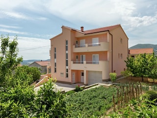 Appartement Kaštel Stari Buitenaudio-opname 3