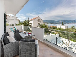 Appartement Arbanija Buitenaudio-opname 6