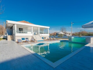Maison de vacances Galovac Enregistrement extérieur 11
