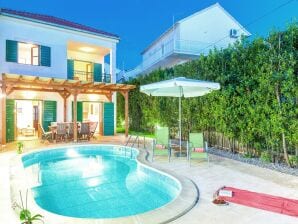 Gemütliche Villa in Hvar mit privatem Pool - Hvar (City) - image1