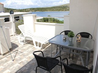 Appartement Grebastica Buitenaudio-opname 6