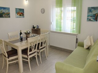 Apartment Grebastica Ausstattung 25