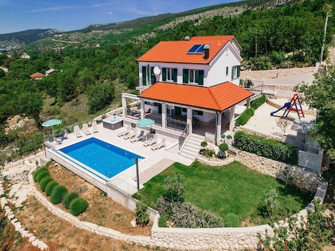 Villa in Kroatien mit Panoramablick