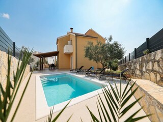 Ferienhaus Maslenica Außenaufnahme 1
