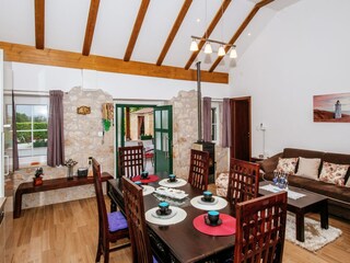 Holiday house Polača Features 35