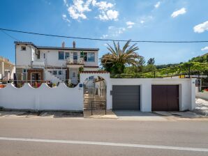 Spacious Apartment in Arbanija with Terrace - Arbanija - image1