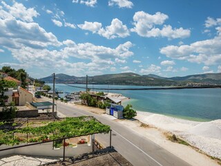 Appartement Arbanija Buitenaudio-opname 4