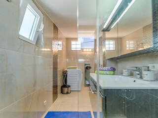 Appartement Arbanija Équipement 8