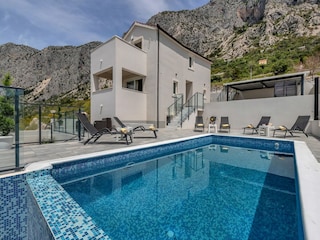 Villa Drasnice Outdoor Recording 16