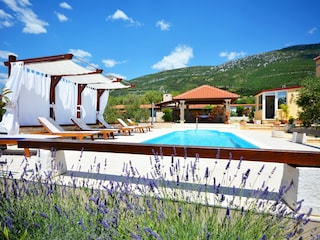 Villa Kaštel Lukšić Außenaufnahme 4