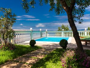 Apartment Tolles Appartement in Senj Lika - Karlovac mit privatem Pool - Senj - image1