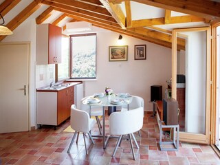 Apartamento Seget Donji Características 9