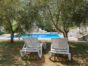 Modernes Pool-Apartment in Banjole