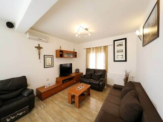 Villa Gornji Poličnik Features 18