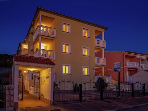 Appartement Gîte rustique avec piscine
