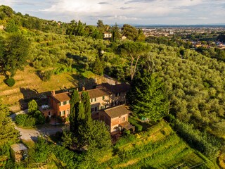 Ferienhaus Massa e Cozzile Außenaufnahme 9