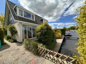 Ferienhaus Haus in Boornzwaag mit eigenem Steg - Boornzwaag - image1