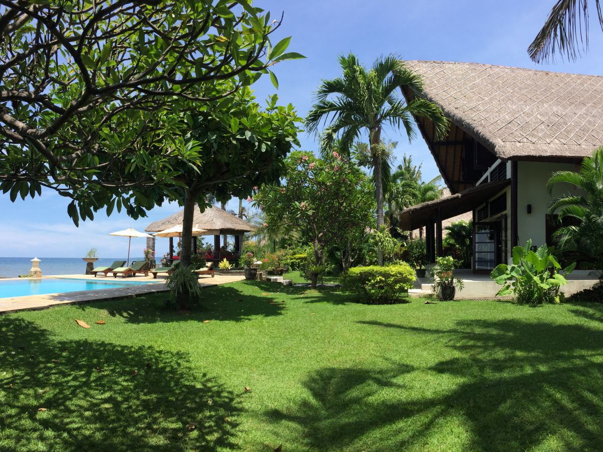 Tropischen Garten und privatem Pool am Meer