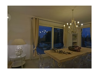 Esszimmer am Abend