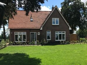 Ferienhaus Buitenaf: Geräumiges Ferienhaus in Hellendoorn mit Garten und Terrasse - Den Ham - image1