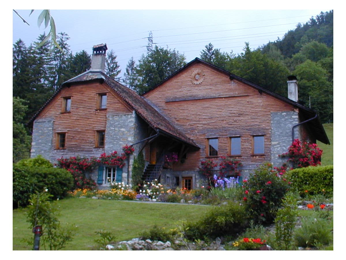 Ferienwohnung Montreux Außenaufnahme 1