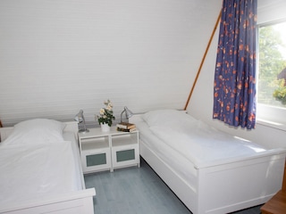 2. Schlafzimmer