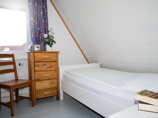 2. Schlafzimmer (3. Bett)