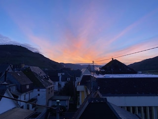 Sonnenaufgang vom Balkon