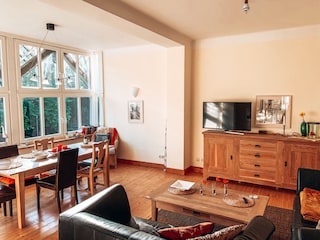 Wohn- und Esszimmer