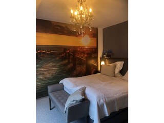 Sternschnuppen-Schlafzi., Teleskop & XXL-Boxspringbett