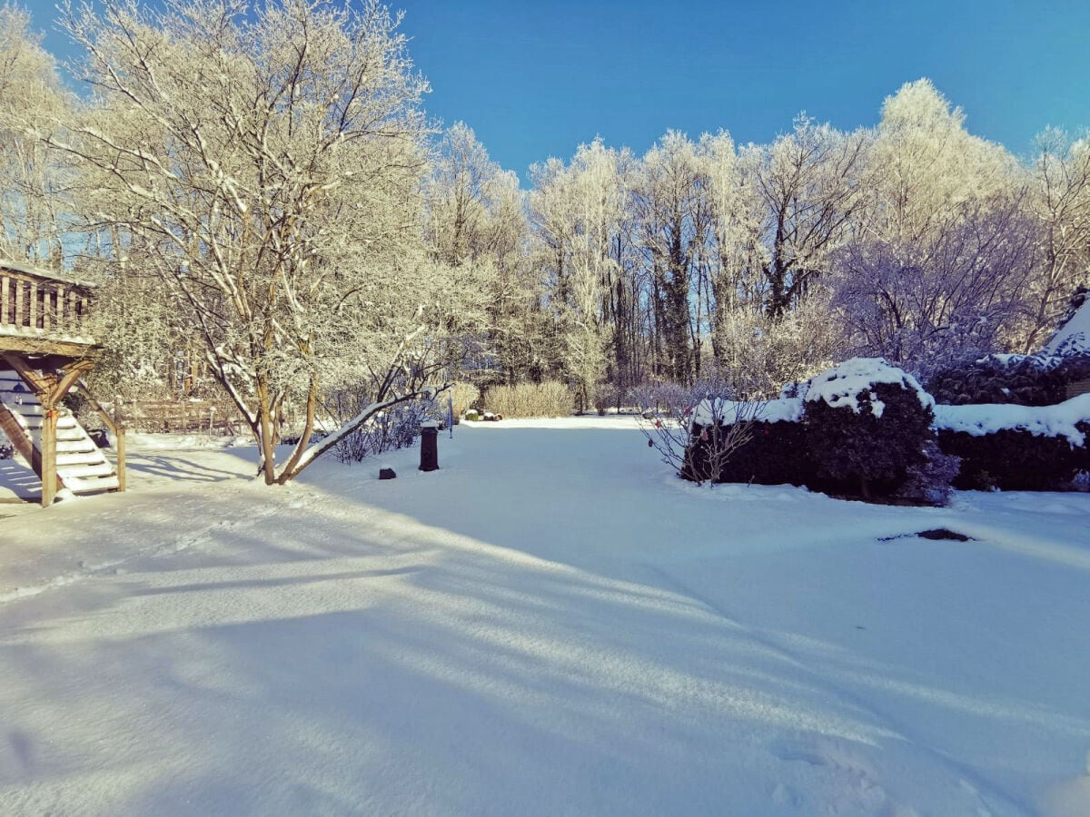 Winterzeit Haus am Wald