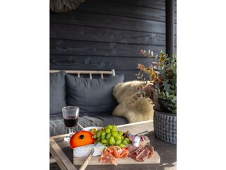 Genieten met tapas bij het haardvuur