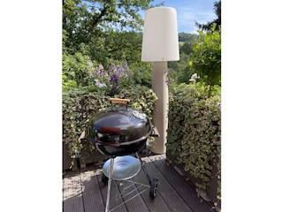 Grill auf der Terrasse