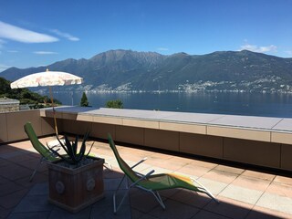 Große Terrasse mit herrlicher Aussicht