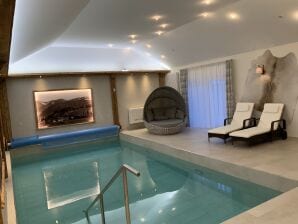 Ferienwohnung Zentral mit Pool