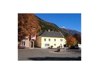 Haus im Herbst