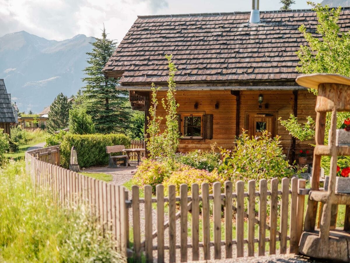 Kaerntner-Chalet-Landhaus