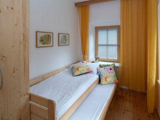 Schlafzimmer mit zwei Betten