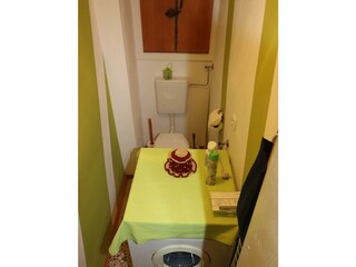 EG separates WC + Waschmaschine