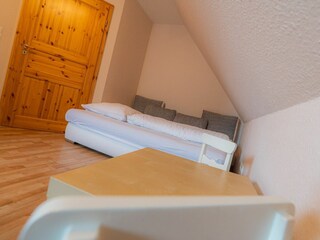 Kinderzimmer mit Schlafsofa