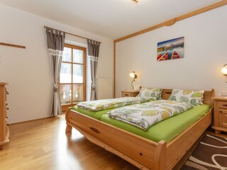 Ferienwohnung Zahmer Kaiser Schlafzimmer eins