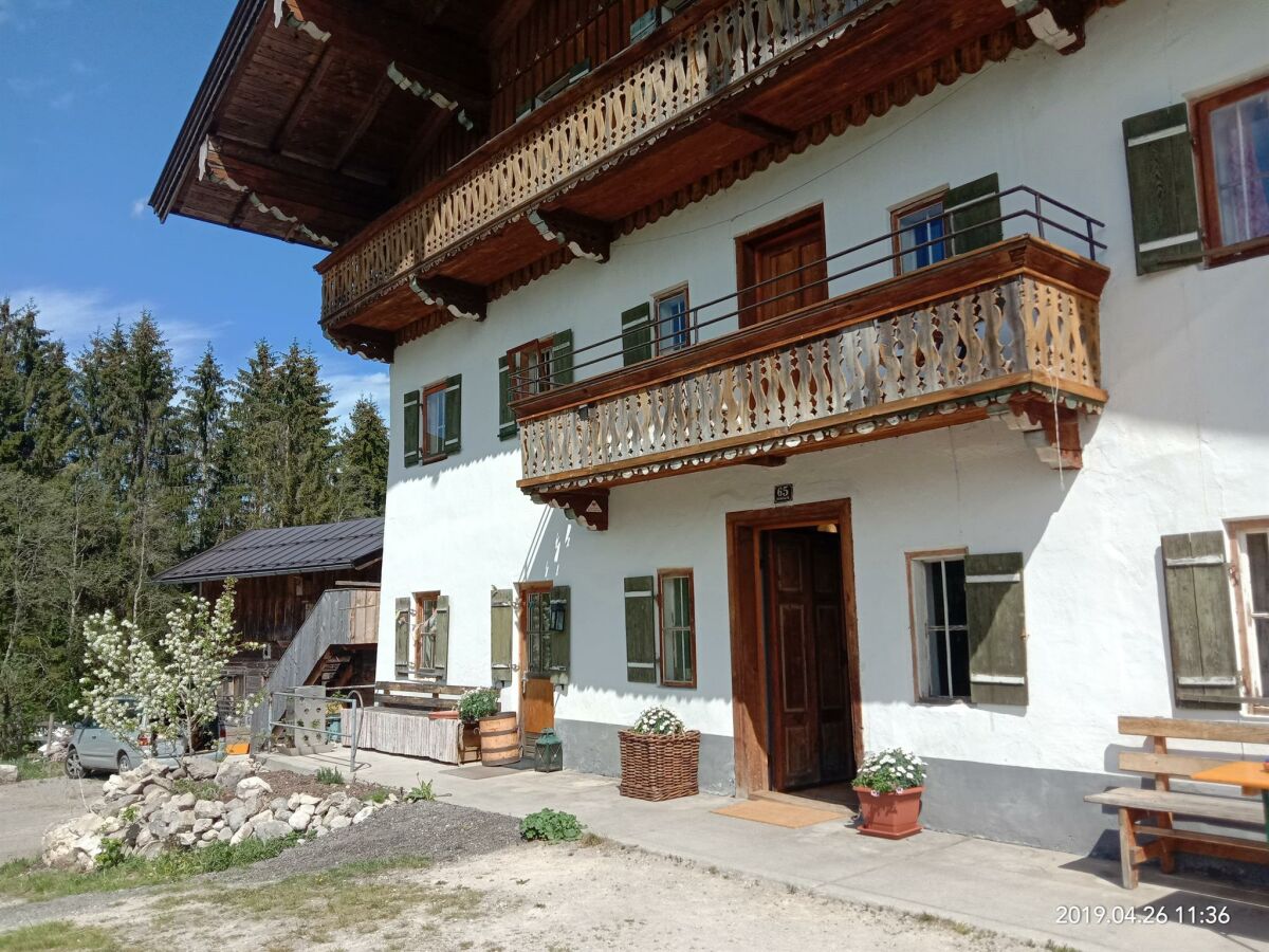 Kaiserwinkl. Kössen, Bichlach_Bauernhaus Hechenbic