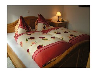 Appartement 2 - Schlafzimmer