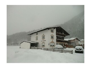 Haus Bergblick - verschneit in Walchsee