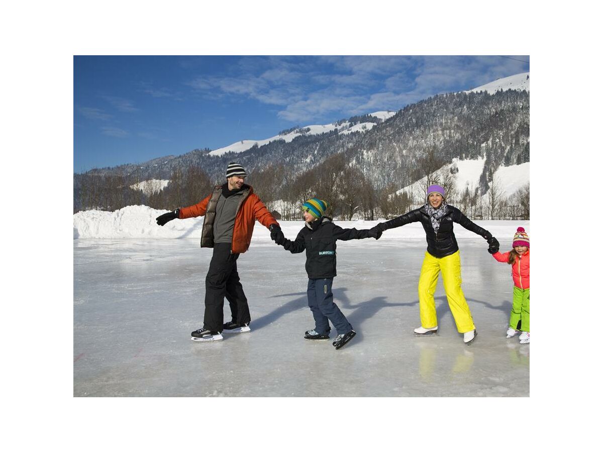 Eislaufen im Kaiserwinkl