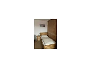 Schlafzimmer 5