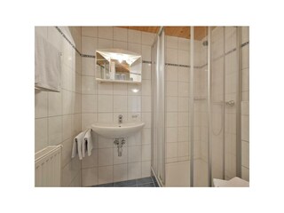 FeWo 1 "Kaiserwinkl" - Badezimmer