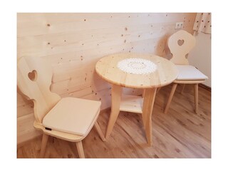 Sitzgruppe im großen Doppelzimmer